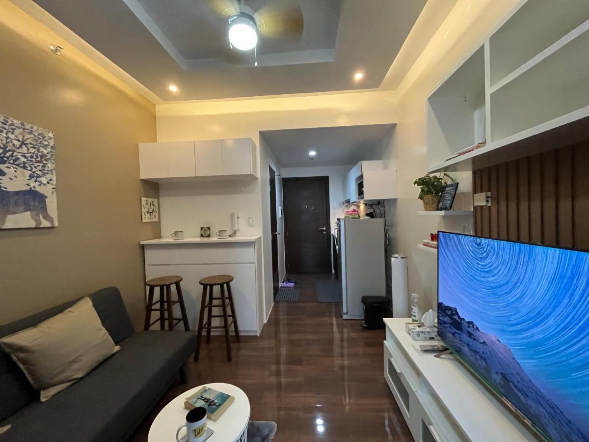 Homey 1 Bedroom Unit At Air Residences Makati City Kültér fotó