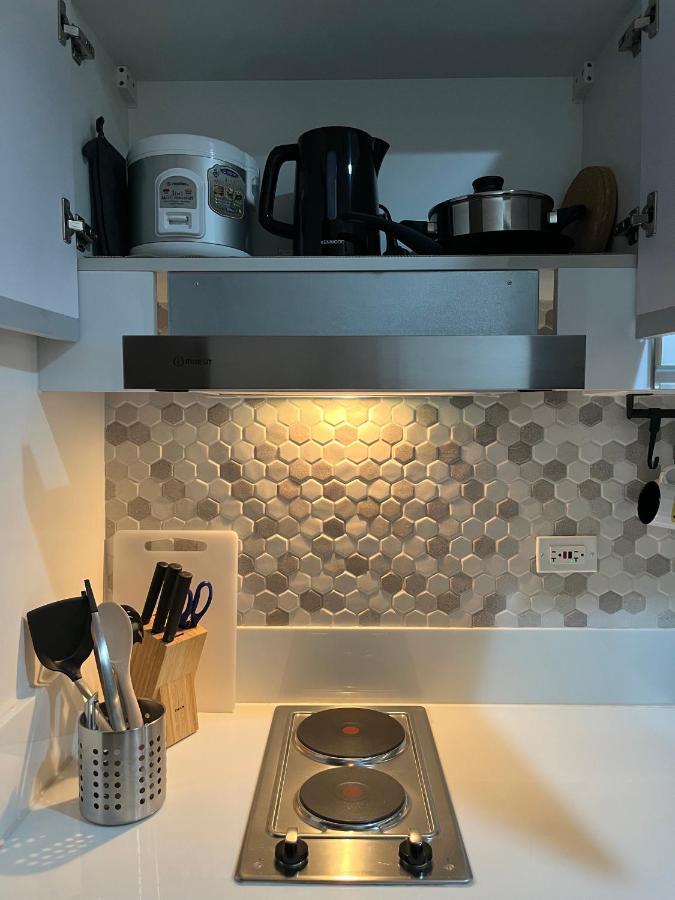 Homey 1 Bedroom Unit At Air Residences Makati City Kültér fotó